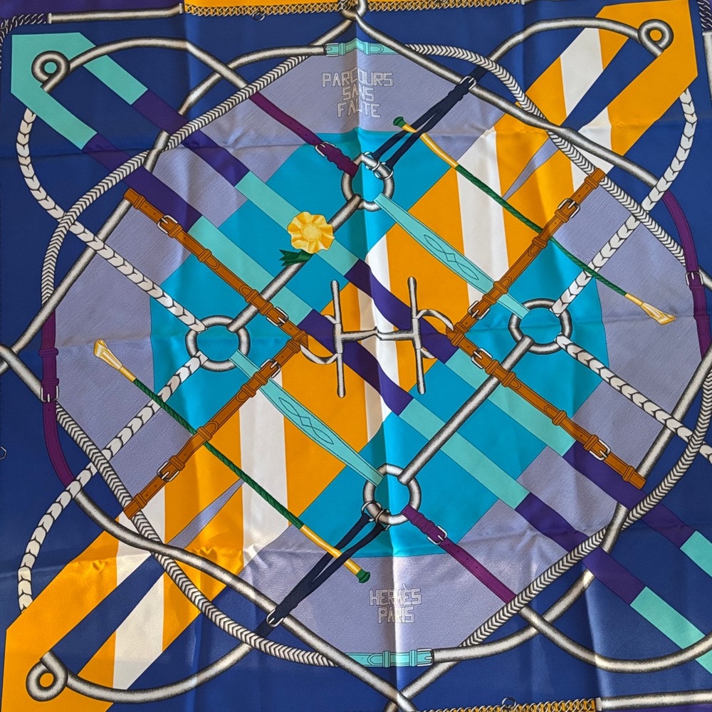 Hermes Blue and Yellow Scarf - Parcours sans faute